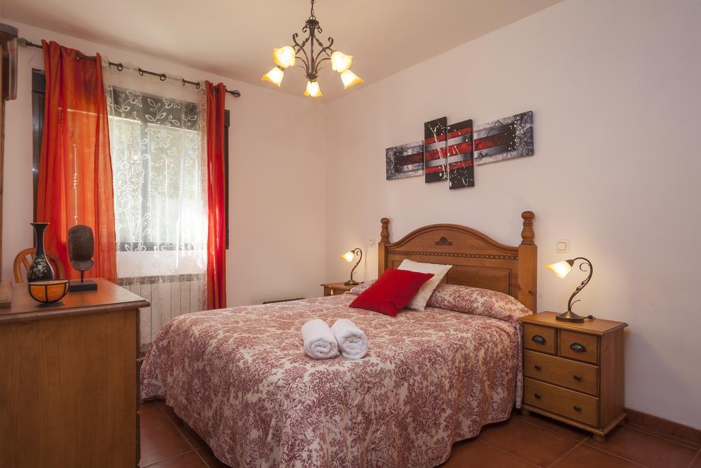 La Buenaventura Del Tietar Guest House Casavieja Phòng bức ảnh